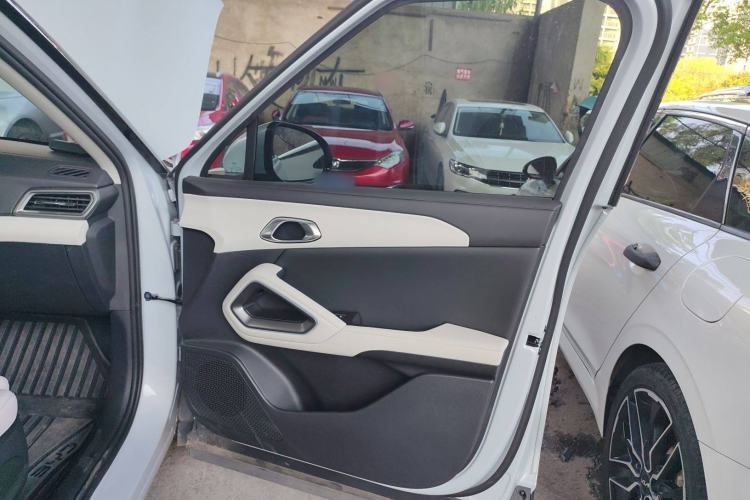 Used BYD Yuan UP 2024 401 km Active Version
