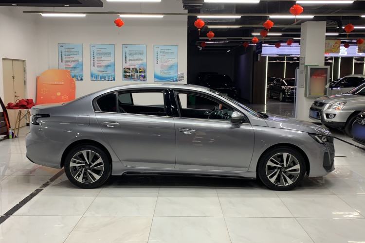 Used Peugeot 408 2022 1.6T Light-Chasing Edition