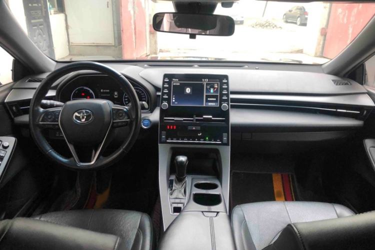 Used Toyota Avalon 2019 Dual-Engine 2.5L Luxury Edition China VI Standard