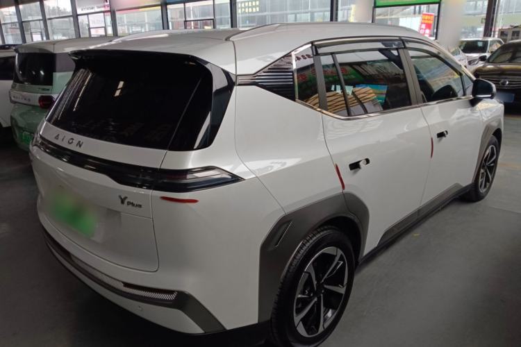 Used AION Y 2023 Younger Star Edition