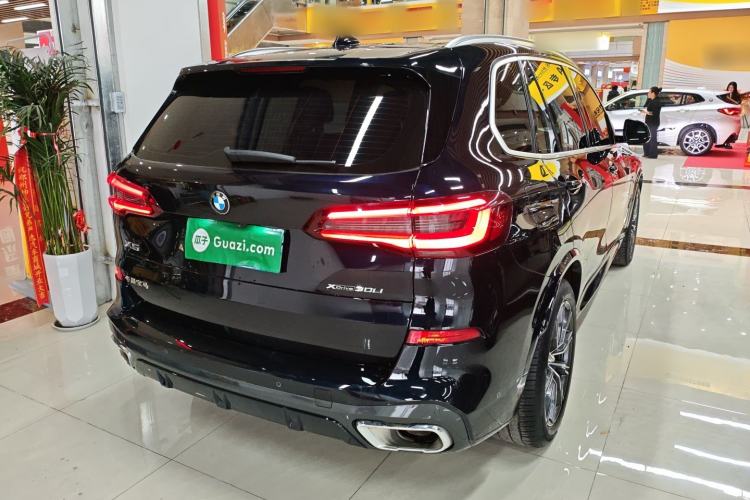 Used BMW X5 2022 Restyled xDrive 30Li Luxury Version M Sport Package