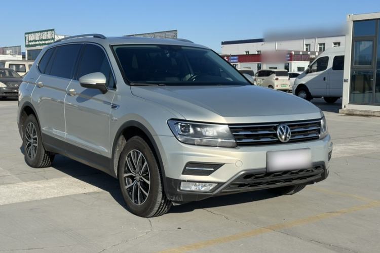 Used Volkswagen Tiguan L 2017 330TSI Automatic Two-Wheel Drive Luxury Edition
