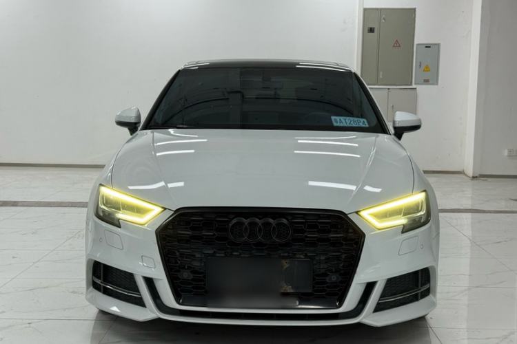 Used Audi A3 2019 Sportback 35 TFSI Fashion Edition China VI Emission Standard