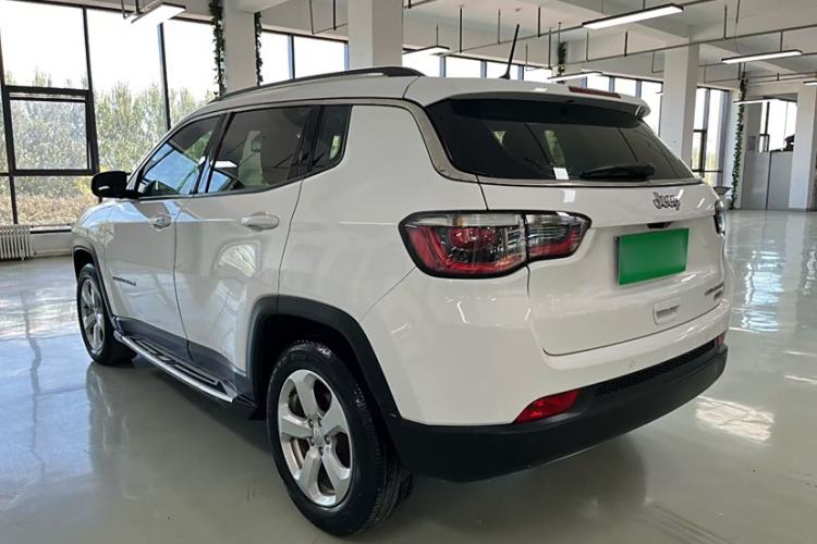 Used  Compass 2017 200T Automatic Family Edition
