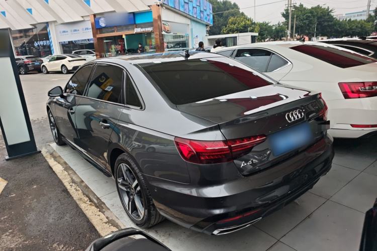 Used Audi A4L 2022 40 TFSI Luxury Dynamic Model
