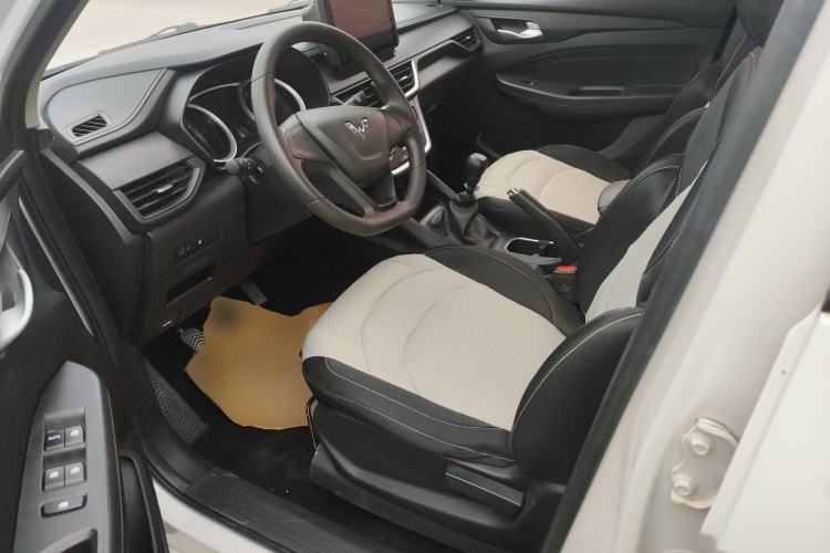 Used Wuling Hongguang S3 2019 1.5L Manual Standard Version China VI Standard
