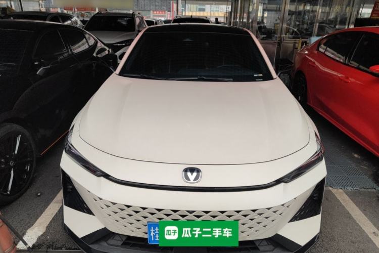 Used Changan UNI-V 2024 1.5T Prestige Sport Edition
