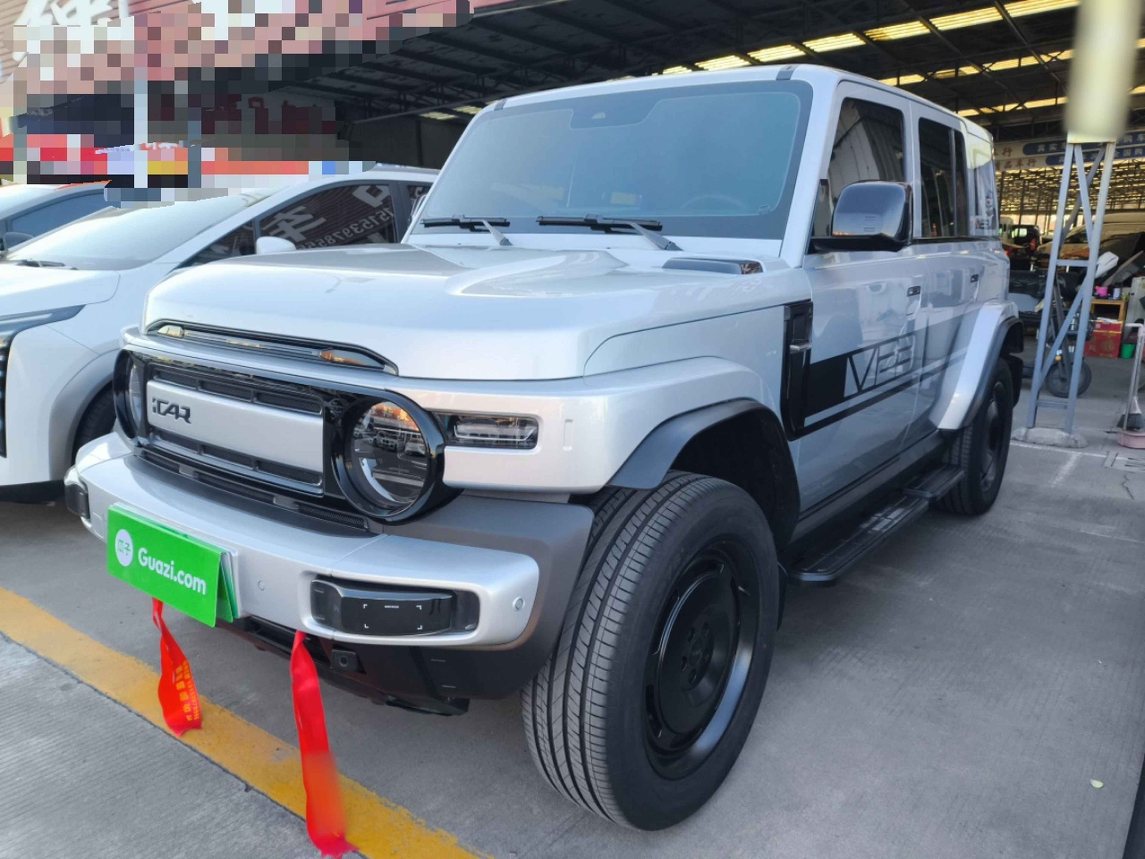 Под передней частью автомобиля