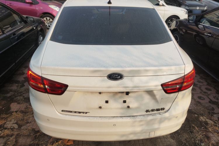 Used Ford Escort 2015 1.5L Manual Comfort Model
