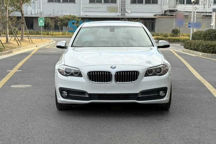 Used BMW 5 Series 2014 520Li Elegant Model
