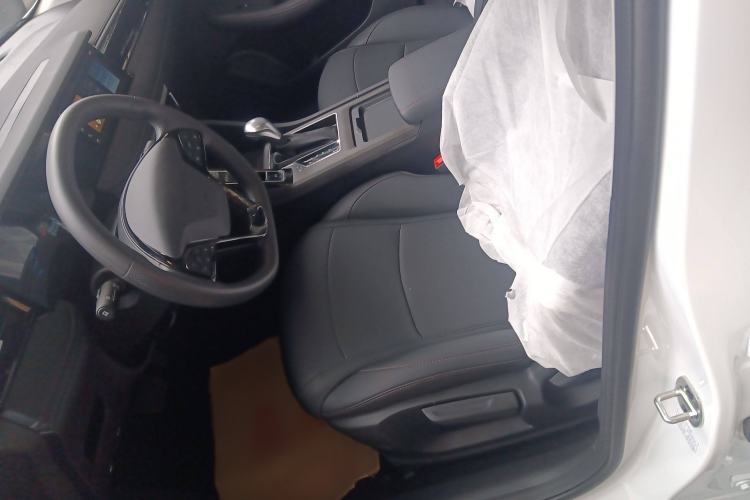 Used Roewe i5 2023 1.5L CVT Luxury Edition
