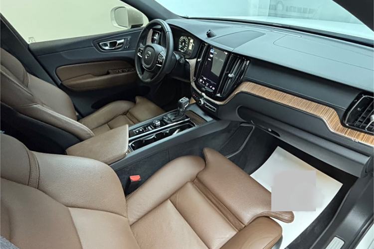 Used Volvo XC60 2021 T5 4x4 Smart Luxury Edition
