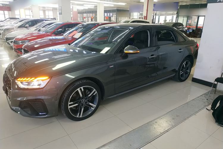 Used Audi A4L 2022 40 TFSI Fashion Dynamic Model
