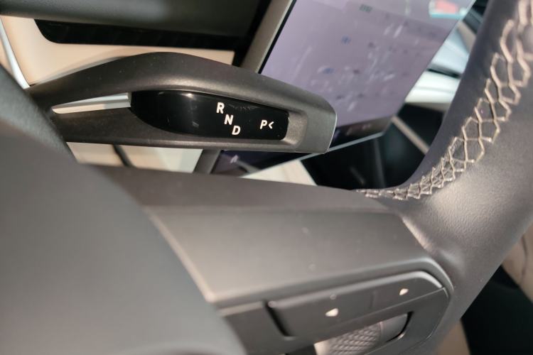 Used  SU7 2024 Rear-Drive Ultra-Long Range Advanced Pro-Level Intelligent Driving Version
