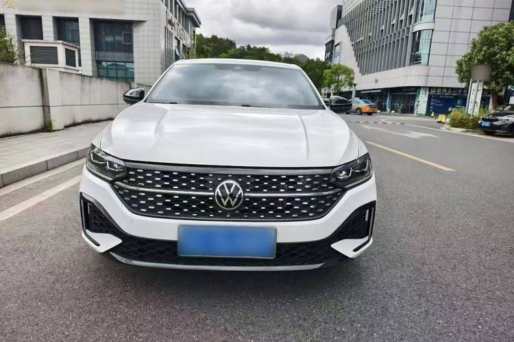 Used Volkswagen Lavida 2023 300TSI DSG Starry Full-Comfort Edition
