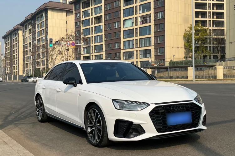 Used Audi A4L 2023 40 TFSI quattro Luxury Dynamic Edition
