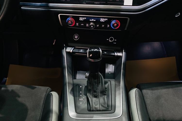 Used Audi Q3 2023 35 TFSI Fashion Dynamic Model (1.4T)
