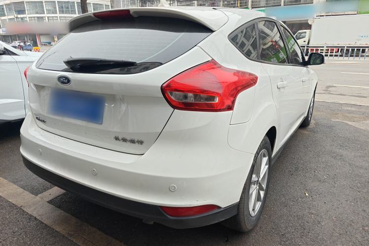 Used Ford Focus 2018 Hatchback Classic 1.6L Automatic Trendy SmartDrive Edition
