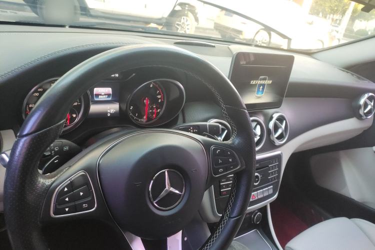 Used Mercedes-Benz GLA 2017 GLA 200 Fashion Model