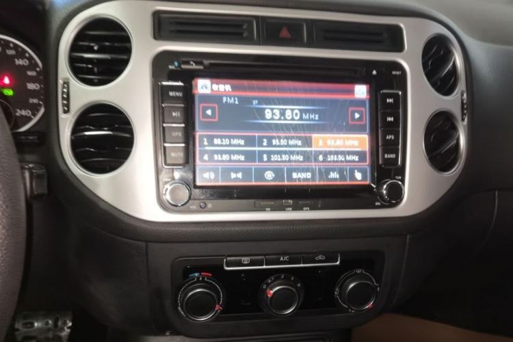 Used Volkswagen Tiguan L 2015 1.8TSI Automatic Two-Wheel Drive Trend Edition