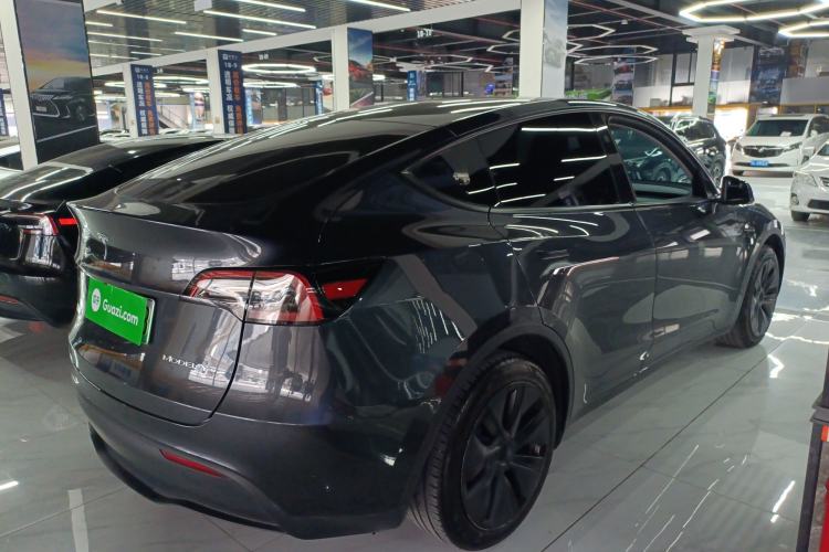 Used Tesla Model Y 2024 Rear-Wheel-Drive Version
