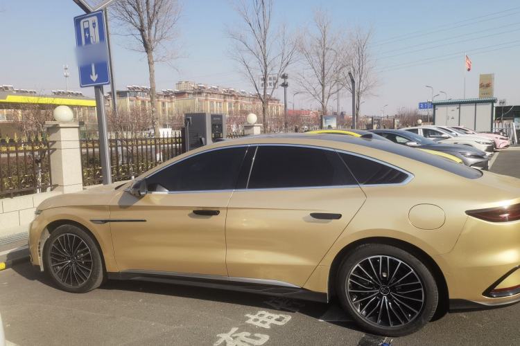 Used BYD Han 2025 DM-i Intelligent Driving Edition 125KM LiDAR Flagship Model
