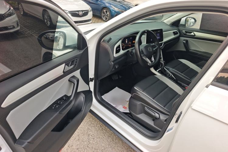 Used Volkswagen T-ROC 2024 280TSI DSG Two-Wheel-Drive Time Edition
