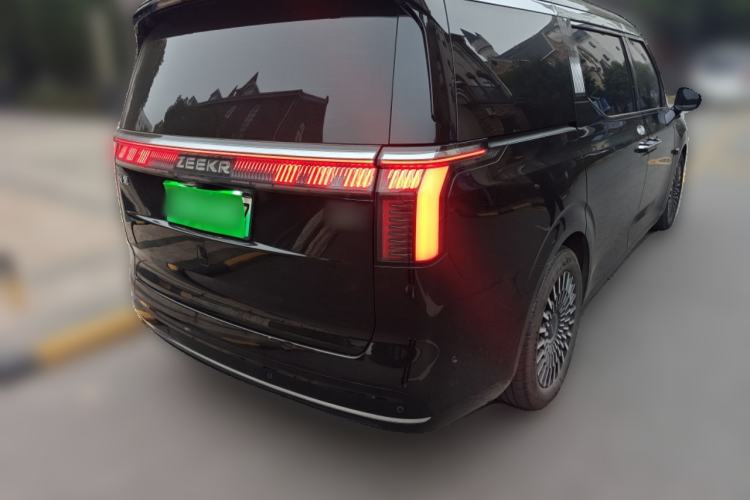 Used Zeekr 009 2022 WE Edition