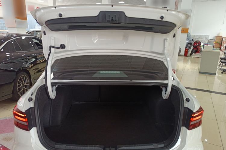 Used Volkswagen Lavida 2021 1.5L Automatic Vision Edition
