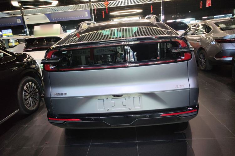 Used  E07 2025 All-Electric 4x4 90kWh Ultra High-Performance Edition
