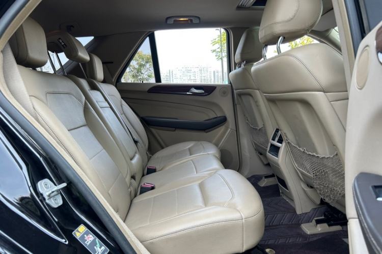 Used Mercedes-Benz M-Class 2015 ML 320 4MATIC