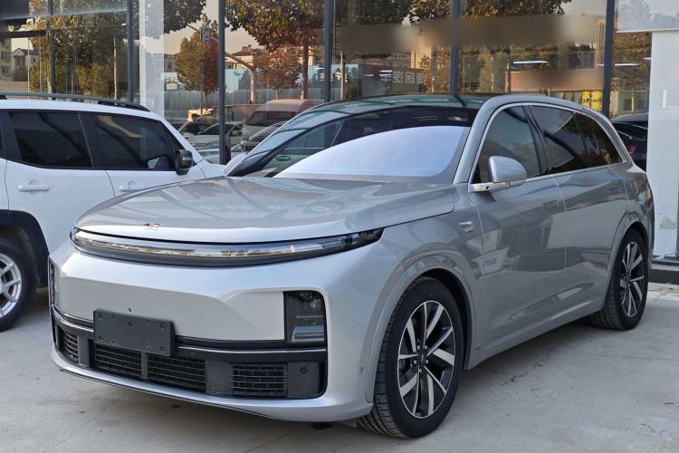 Used Li Auto L7 2023 Pro Model
