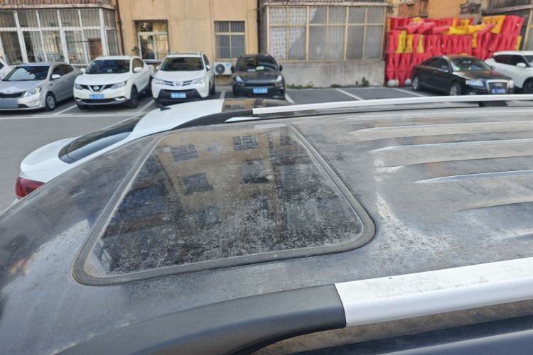 Used Oshan CX70 2016 1.6L manual luxury version
