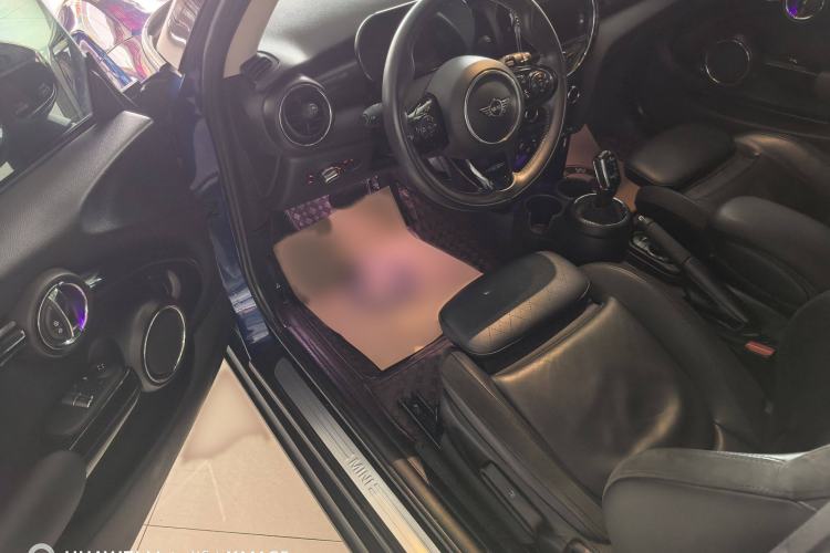 Used  MINI 2019 1.5T COOPER Classic Edition
