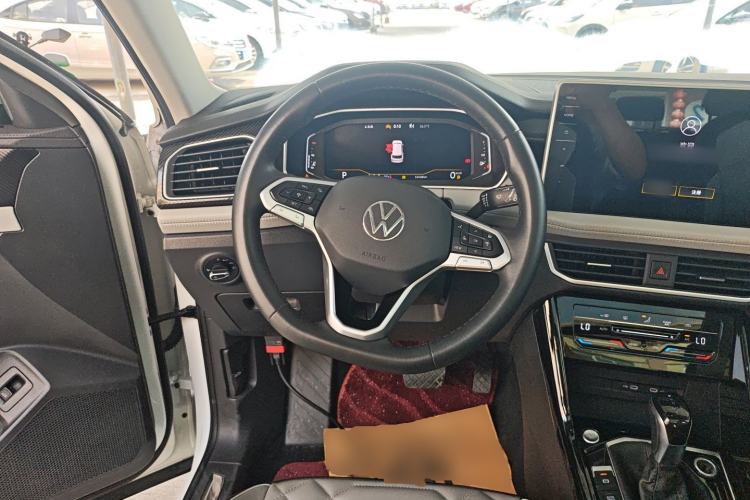 Used Volkswagen Tayron 2023 330TSI Two-Wheel-Drive Luxury Plus Advanced Version
