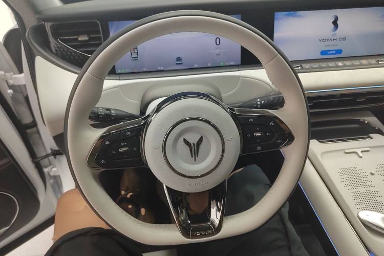 Used VOYAH FREE 2025 318 318 km Rear-Drive Touring Edition
