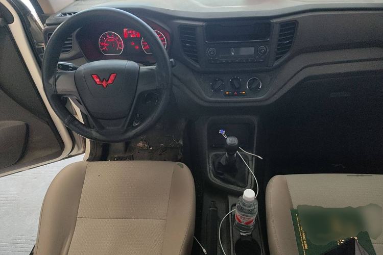 Used Wuling Hongguang V 2022 1.5L Jingqu Version Hydraulic Power Steering LAR
