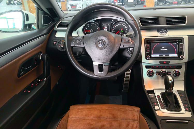 Used Volkswagen FAW-Volkswagen CC 2015 2.0 TSI Ultimate Model