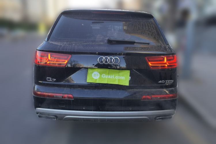 Used Audi Q7 2018 40 TFSI Comfort Model