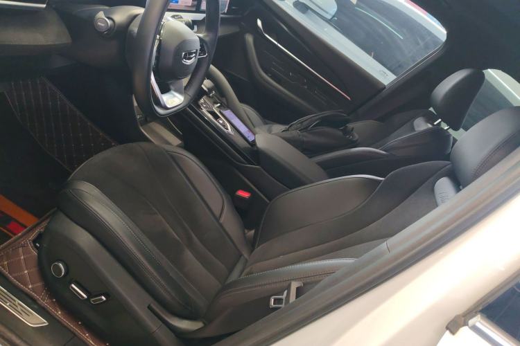 Used Geely Auto Monjaro L 2024 2.0TD High-Power Automatic Two-Wheel Drive Skyline Edition
