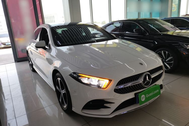 Used Mercedes-Benz A-Class 2022 Revised Version A 200 L Sport Sedan Fashionable Style
