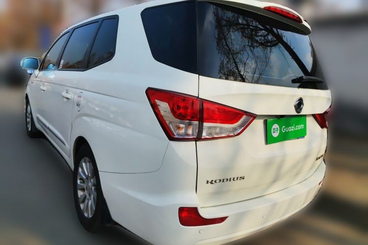 Used SsangYong Rodius 2014 2.0T Diesel Two-Wheel Drive Elite Navigation Edition
