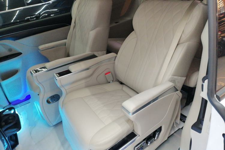 Used Buick GL8 2023 ES Lu Zun Comfort Model