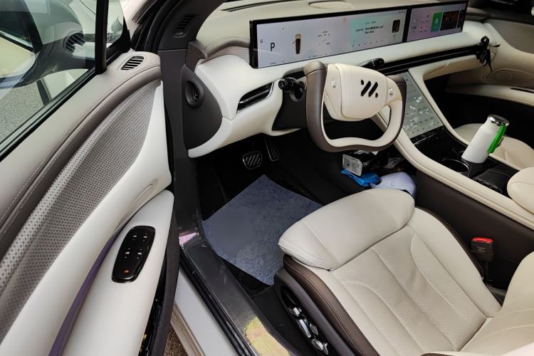 Used  LS7 2023 90 kWh Elite Rear-Drive Version