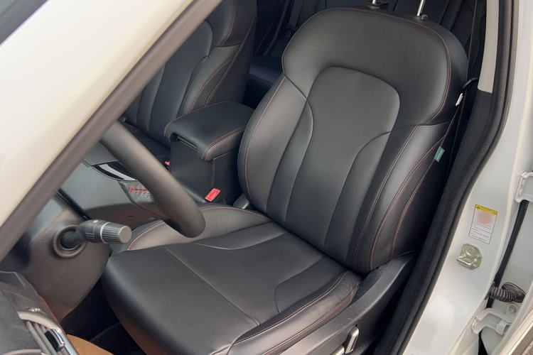 Used Haval H6 2015 Revised Version Sport Edition 1.5T Manual Transmission Two-Wheel Drive Elite Grade
