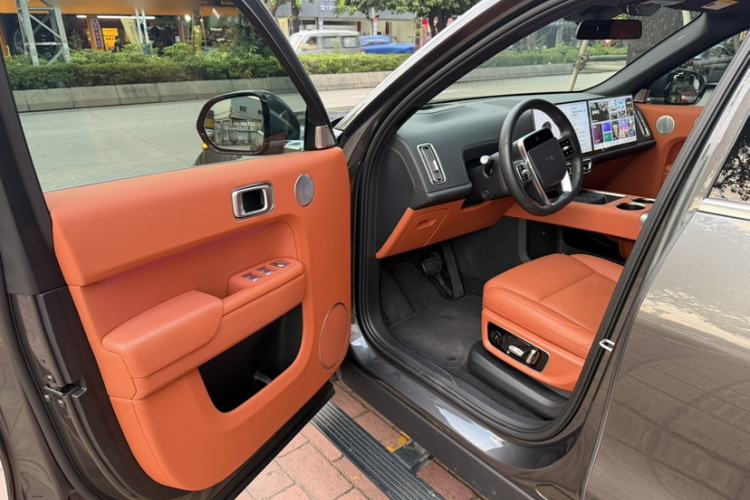 Used Li Auto L9 2022 Max model
