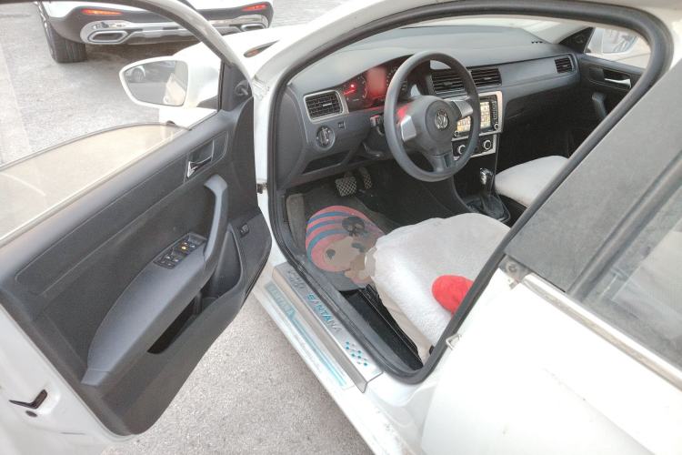 Used Volkswagen Santana 2015 1.6L Automatic Fashion Edition