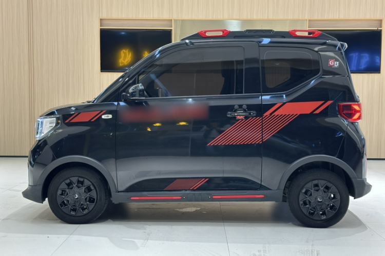 Used Wuling Hongguang MINIEV 2022 GAMEBOY 300km Enthusiast Model with Lithium Iron Phosphate
