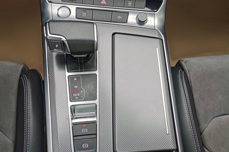 Used Audi A6L 2019 40 TFSI Luxury Dynamic Model
