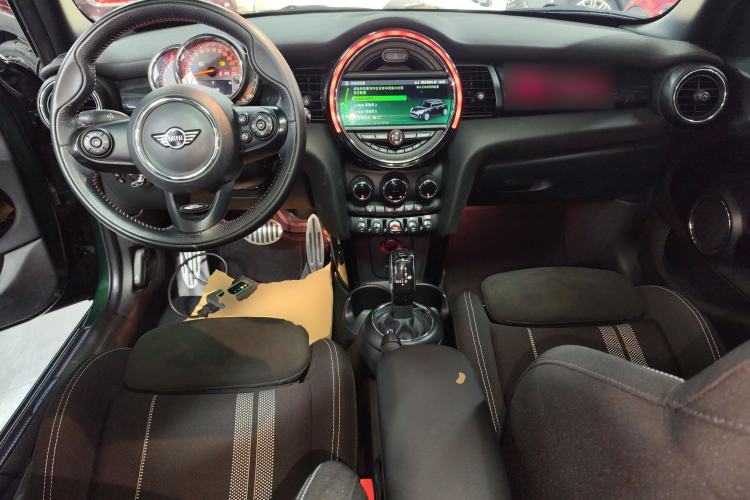 Used  MINI 2018 1.5T COOPER Racing Edition Five-Door Version
